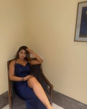 Alluring Actress Yashika Aannand in a navy strappy crop top photos 03