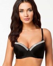 Amy Jackson Bikini Photoshoot Pictures