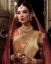 Amy Jackson Bridal Look Photos