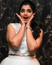 Anchor Shyamala At Krack Movie Trailer Launch Photos