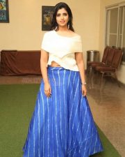 Anchor Shyamala at Maestro Movie Pre Release Event Pictures 03