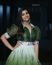 Anchor Shyamala at Manchi Rojulochaie Movie Pre Release Pictures 08