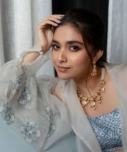 Annaatthe Movie Actress Keerthy Suresh Photoshoot Pictures 05