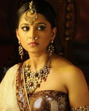 Anushka Shetty 1213 Anushka In Nagavalli Movie Pics