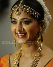 Anushka Shetty 1208 Anushka In Nagavalli Movie Pics