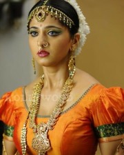 Anushka Shetty 1207 Anushka In Nagavalli Movie Pics