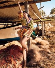 Anushka Sharma Kohli Fashion Picture 01