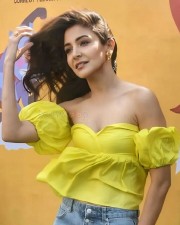 Anushka Sharma Sexy in Yellow at Slurp Farm Event Photos 13