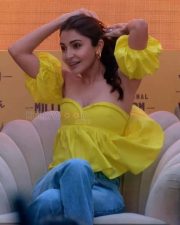 Anushka Sharma Sexy in Yellow at Slurp Farm Event Photos 31