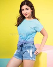 Anushka Sharma in a Blue Tshirt and Denim Shorts Picture 01