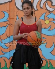Anushka Shetty Sexy Pics In Panchakshari Movie