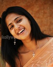 Bad Boys Movie Heroine Anushka Sexy Pictures
