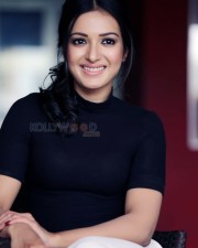 Catherine Tresa 1005 Beautiful Actress Catherine Tresa Latest Photo Shoot Photos