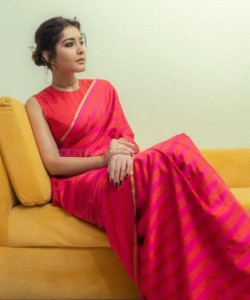 Beautiful Actress Raashi Khanna in a Red Saree Photoshoot Pictures 03