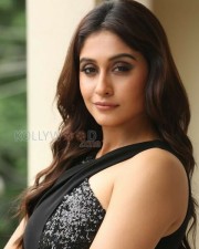 Beautiful Actress Regina Photos