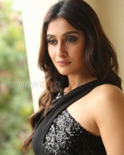 Beautiful Actress Regina Photos
