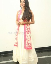 Beautiful Aishwarya Lakshmi Photos