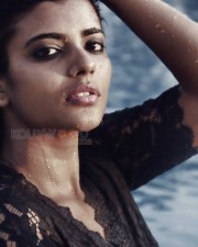 Beautiful Aishwarya Rajesh Photoshoot Photos