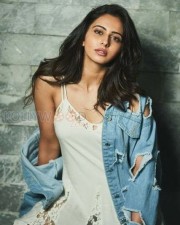 Beautiful And Sexy Actress Rakul Preet Singh Photos