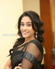 Beautiful And Sexy Actress Regina Photos