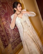 Beautiful Bollywood Actress Rakul Preet Singh in an Ivory White Blazer with a Maxi Skirt Photos 04