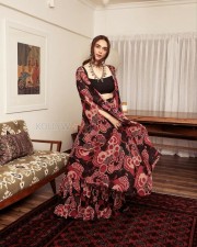 Beautiful Bollywood Heroine Aditi Rao Hydari in a Traditional Dress Pictures 05