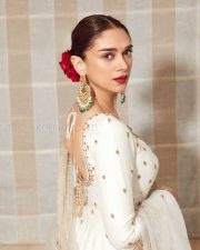 Beautiful Bollywood Heroine Aditi Rao Hydari in a Traditional Dress Pictures 08 Beautiful Bollywood Heroine Aditi Rao Hydari in a Traditional Dress Pictures 08