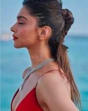 Beautiful Deepika Padukone Red Hot Stills 01 Beautiful Deepika Padukone Red Hot Stills 01