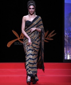 Beautiful Deepika Padukone at Cannes 2022 Photos 05
