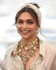 Beautiful Deepika Padukone at Cannes 2022 Photos 28