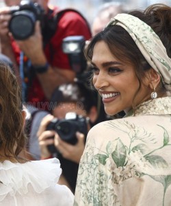 Beautiful Deepika Padukone at Cannes 2022 Photos 31