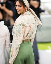 Beautiful Deepika Padukone at Cannes 2022 Photos 38