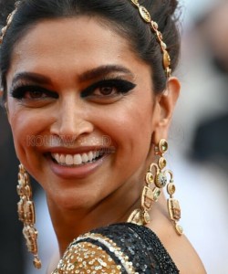 Beautiful Deepika Padukone at Cannes 2022 Photos 58