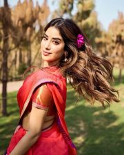 Beautiful Janhvi Kapoor in a Traditional South Indian Saree Photos 01