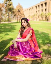 Beautiful Janhvi Kapoor in a Traditional South Indian Saree Photos 03