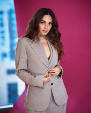 Beautiful Kiara Advani in a Gray Blazer Suit with Olive Green Bralette Pictures 05