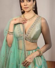 Beautiful Malavika Mohanan Cleavage in a Green Lehenga Photos 01 Beautiful Malavika Mohanan Cleavage in a Green Lehenga Photos 01