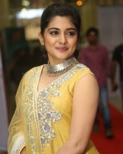 Beautiful Malayalam Actress Niveda Thomas Pictures