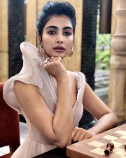 Beautiful Pooja Hegde Unseen Pictures