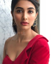 Beautiful Pooja Hegde Unseen Pictures