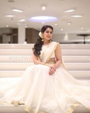 Beautiful Raashi Khanna in Traditional Indian Saree Photos 04