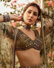 Beautiful Raashi Khanna in a Green Lehenga Pictures 06