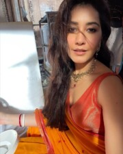 Beautiful Raashi Khanna in an Orange Silk Saree Pictures 01