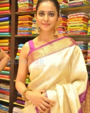 Beautiful Rakul Preet Singh In Saree Photos