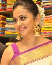 Beautiful Rakul Preet Singh In Saree Photos