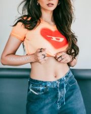 Beautiful Rakul Preet Singh in a Diesel Ribbed TShirt With D Heart with Blue Denim Photos 02