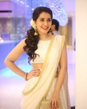 Raashii Khanna 42 Beautiful Rashi Khanna Photoshoot Pictures