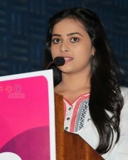 Beautiful Sri Divya Stills
