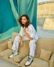 Beautiful Style Icon Deepika Padukone Photoshoot Pictures 01