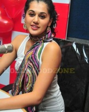 Taapsee Pannu 16 Beautiful Tapsee At Bigfm Photos